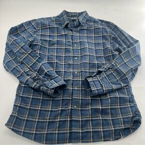 Eddie Bauer Men’s Classic Fit Blue Plaid Button Up Long Sleeve Shirt